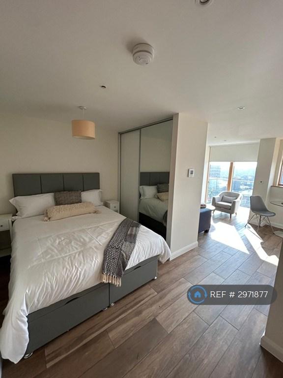 Flat Queen Street in Maidenhead