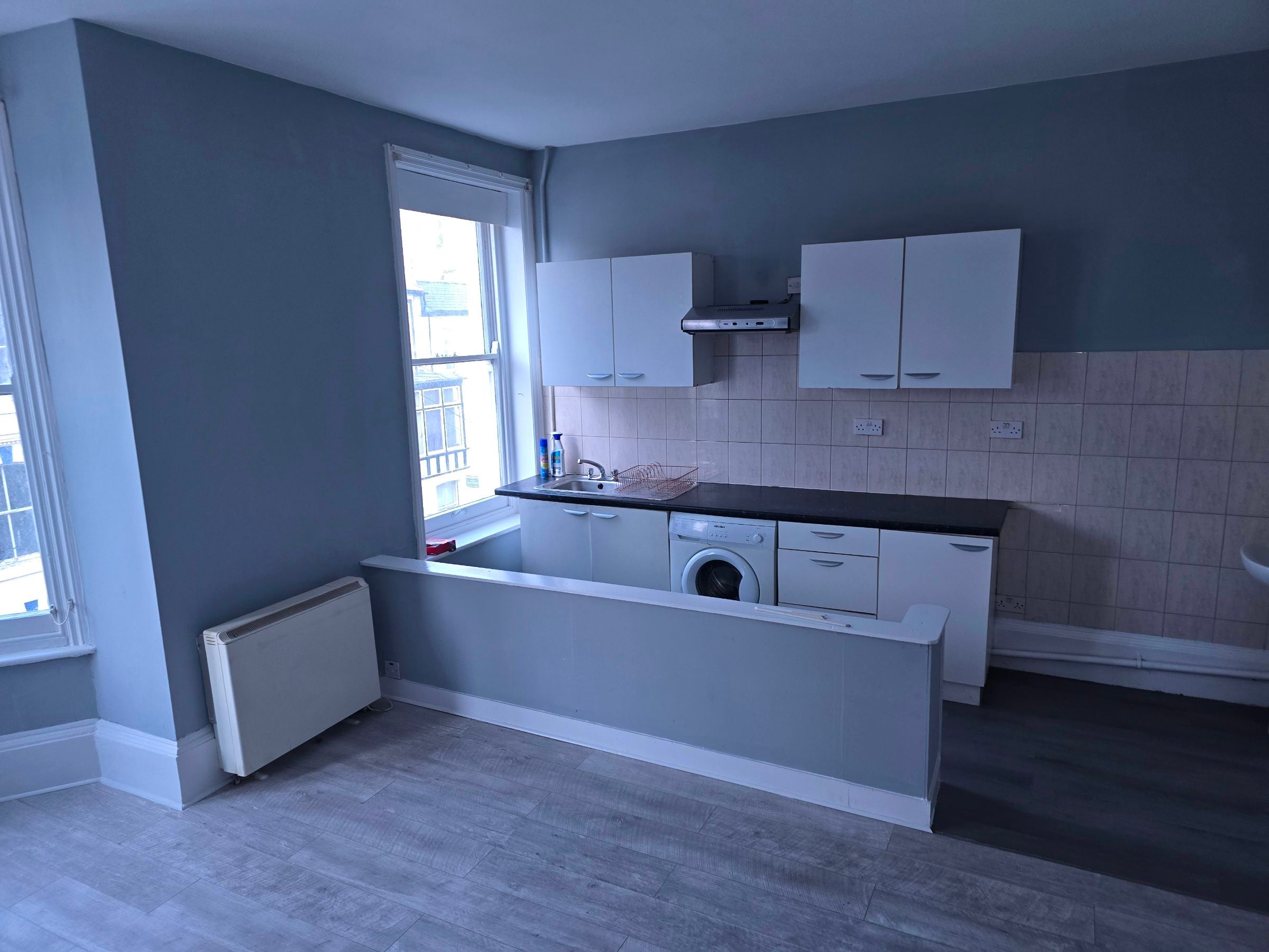 Flat Clanwilliam Road in Deal