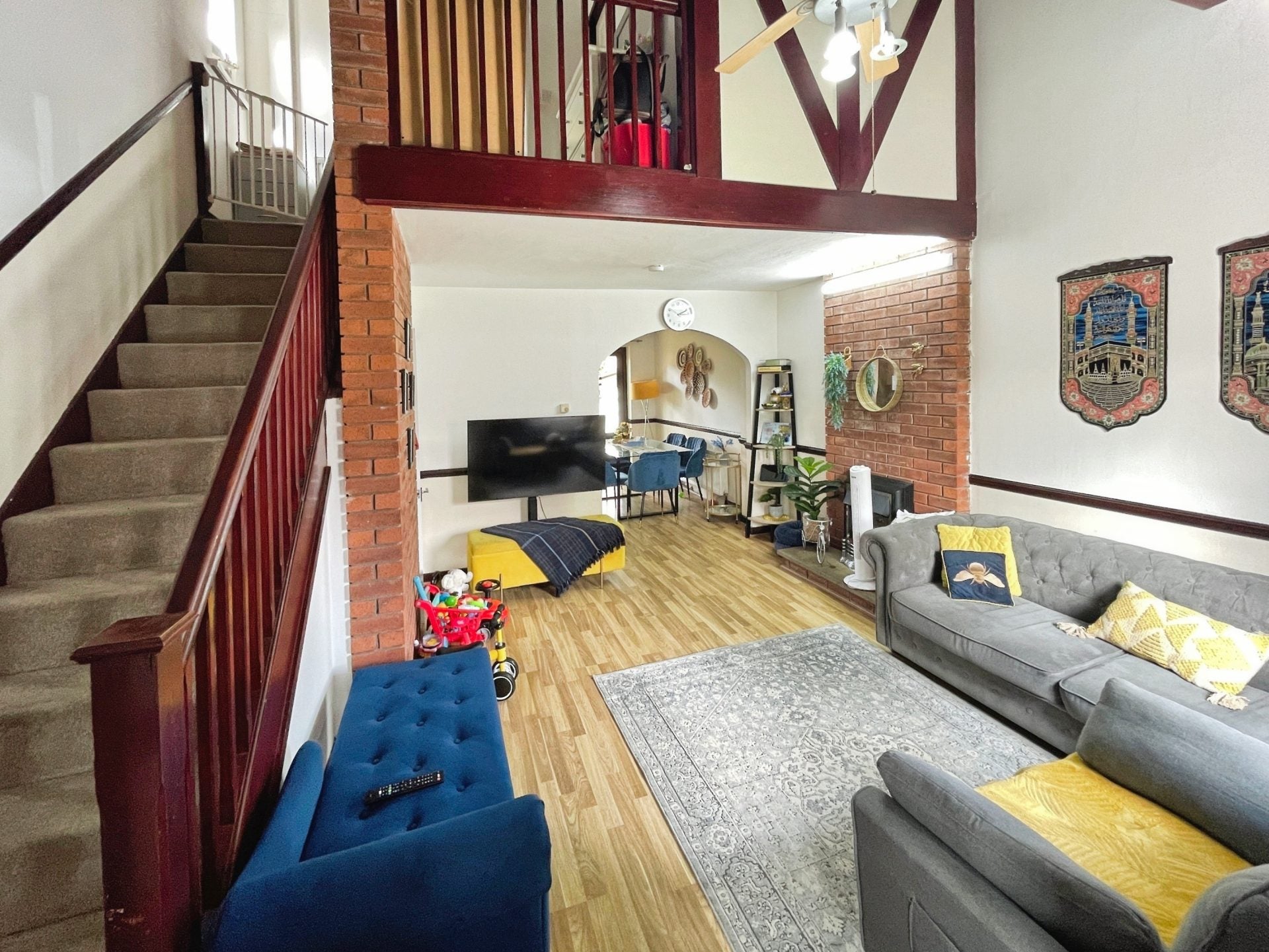 House Sandhill Close in Farnworth
