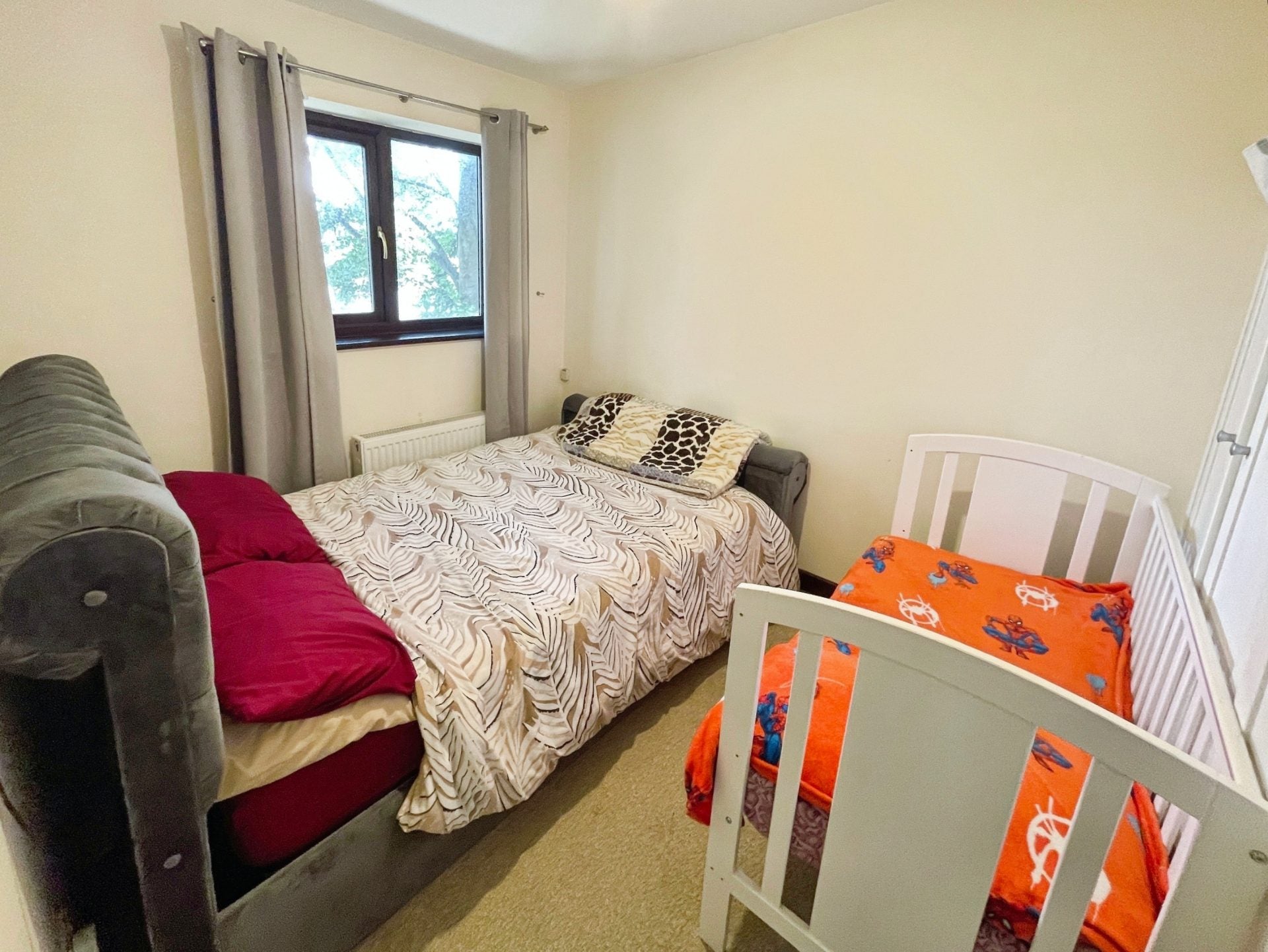 House Sandhill Close in Farnworth
