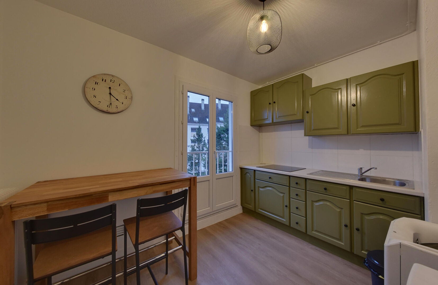 Flat Rue Ambroise Challes in Auxerre