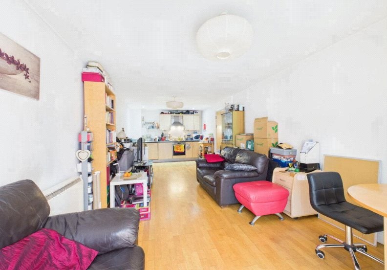 Flat Three Queens Lane in Bristol