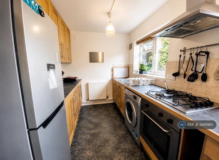 Room Pampisford Road in Greater London