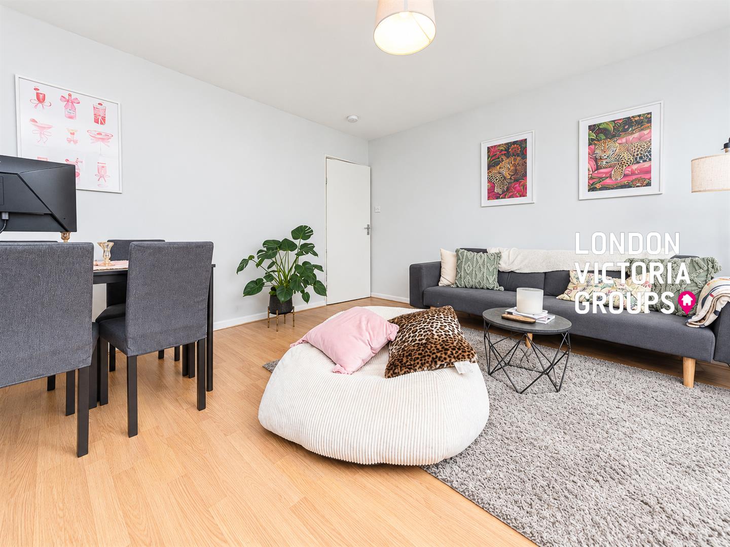 Flat Walter Terrace in Greater London