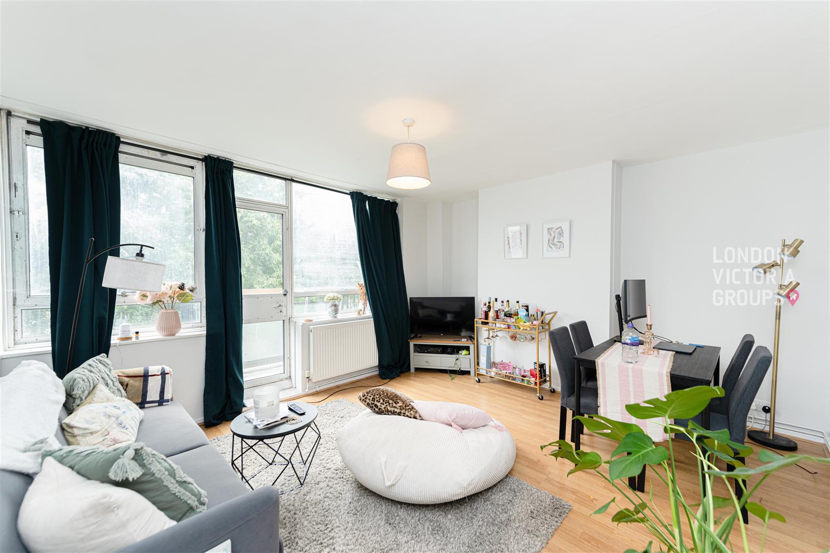 Flat Walter Terrace in Greater London
