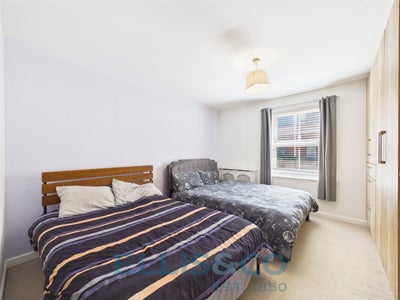 Flat Taylor Close in Tonbridge and Malling