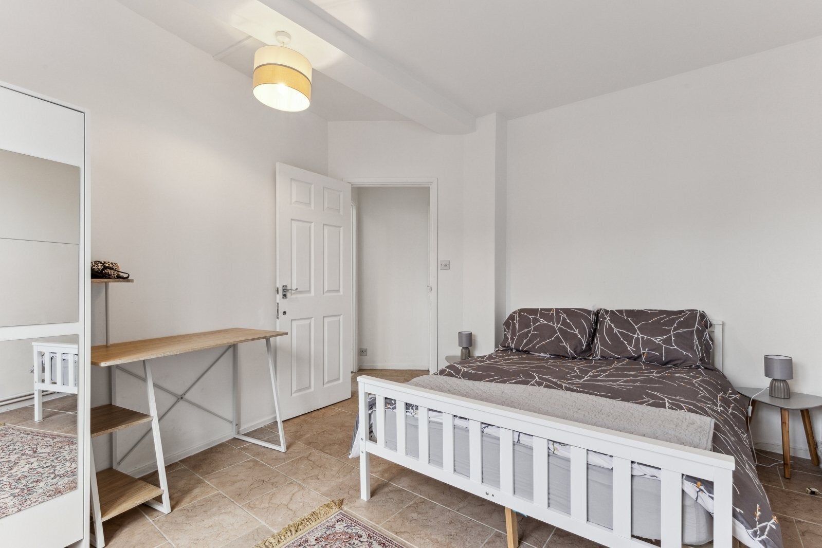 Flat Union Grove in Greater London