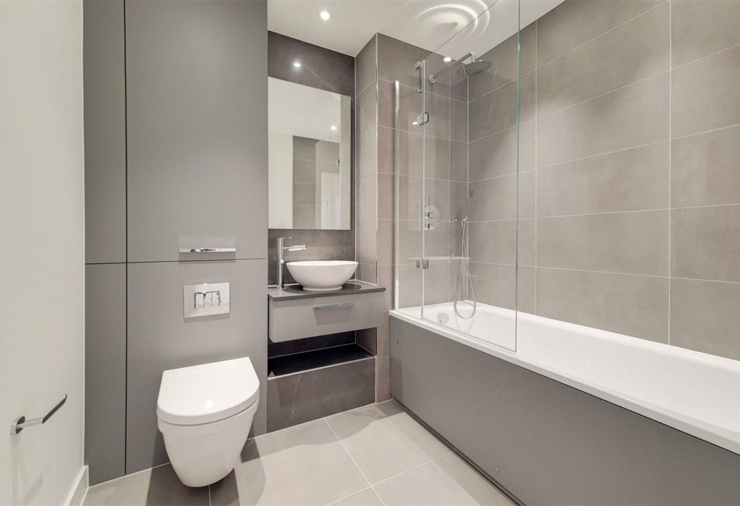 Flat Atlantis Avenue in Greater London