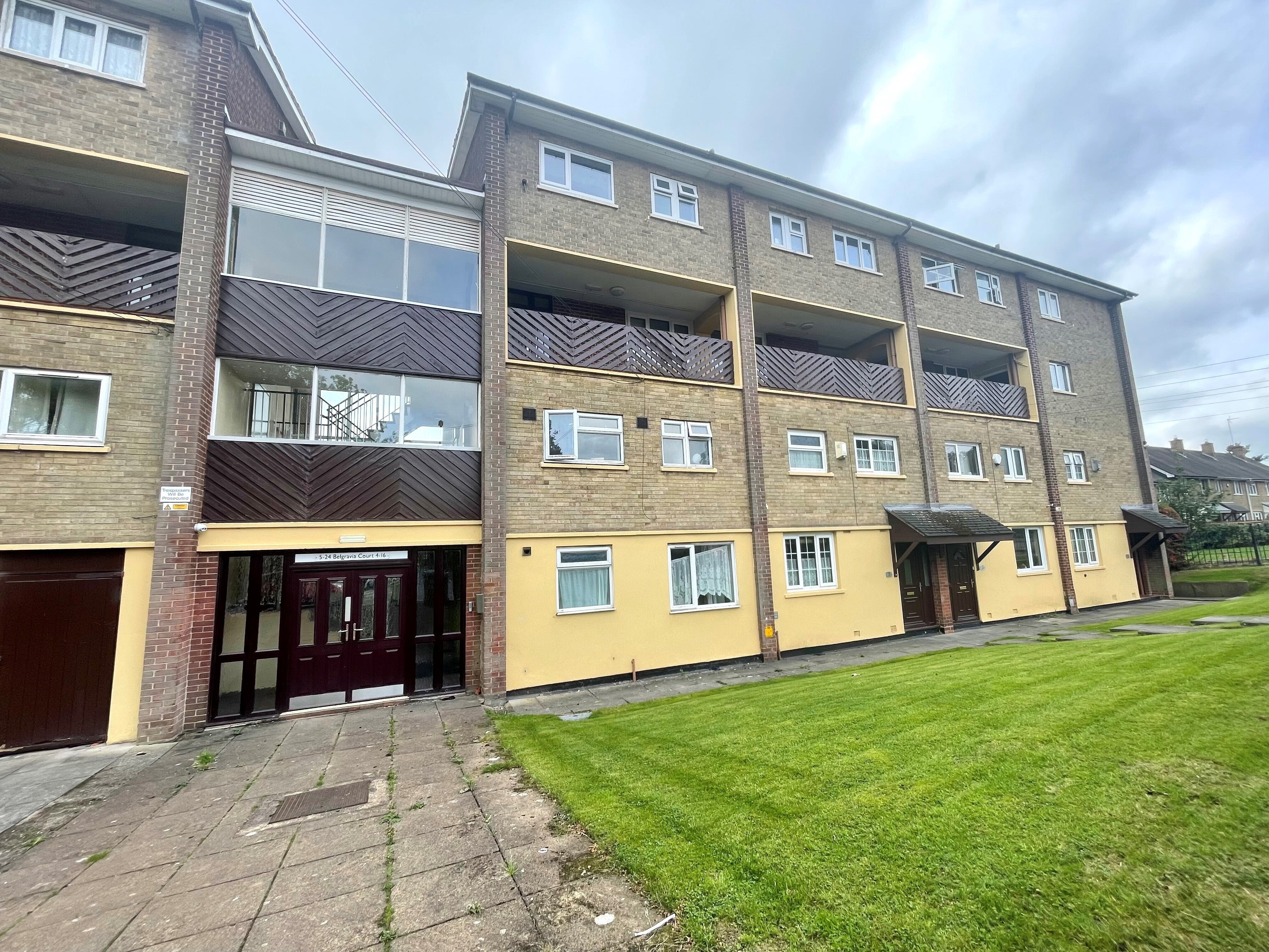 Flat Oakthorpe Drive in Metropolitan Borough of Solihull