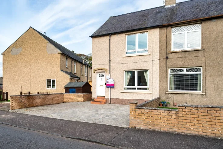 House Listloaning Road in Linlithgow Bridge