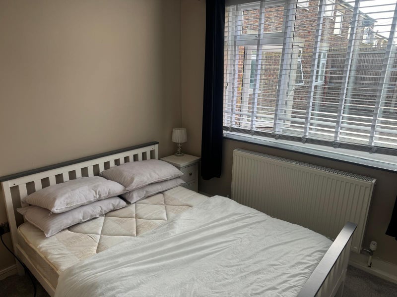 Room Tendring Road in Harlow