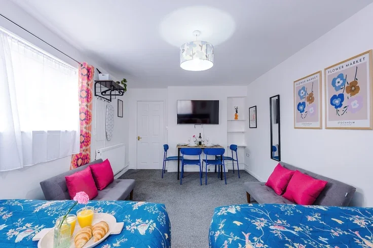 Room Farley Street in Royal Leamington Spa