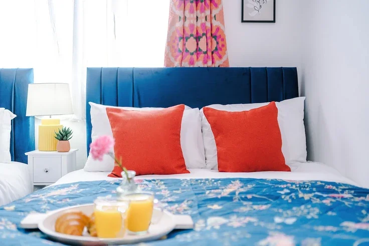 Room Farley Street in Royal Leamington Spa