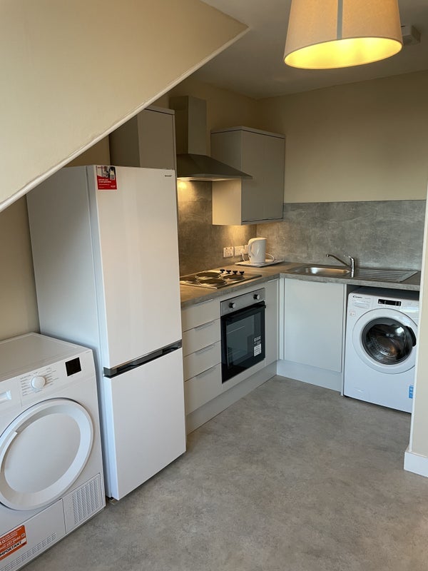 Room Newhaven Road in City of Edinburgh