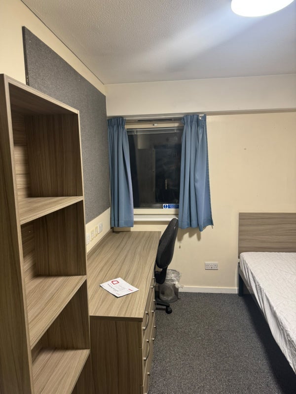 Room Pentonville Road in Greater London