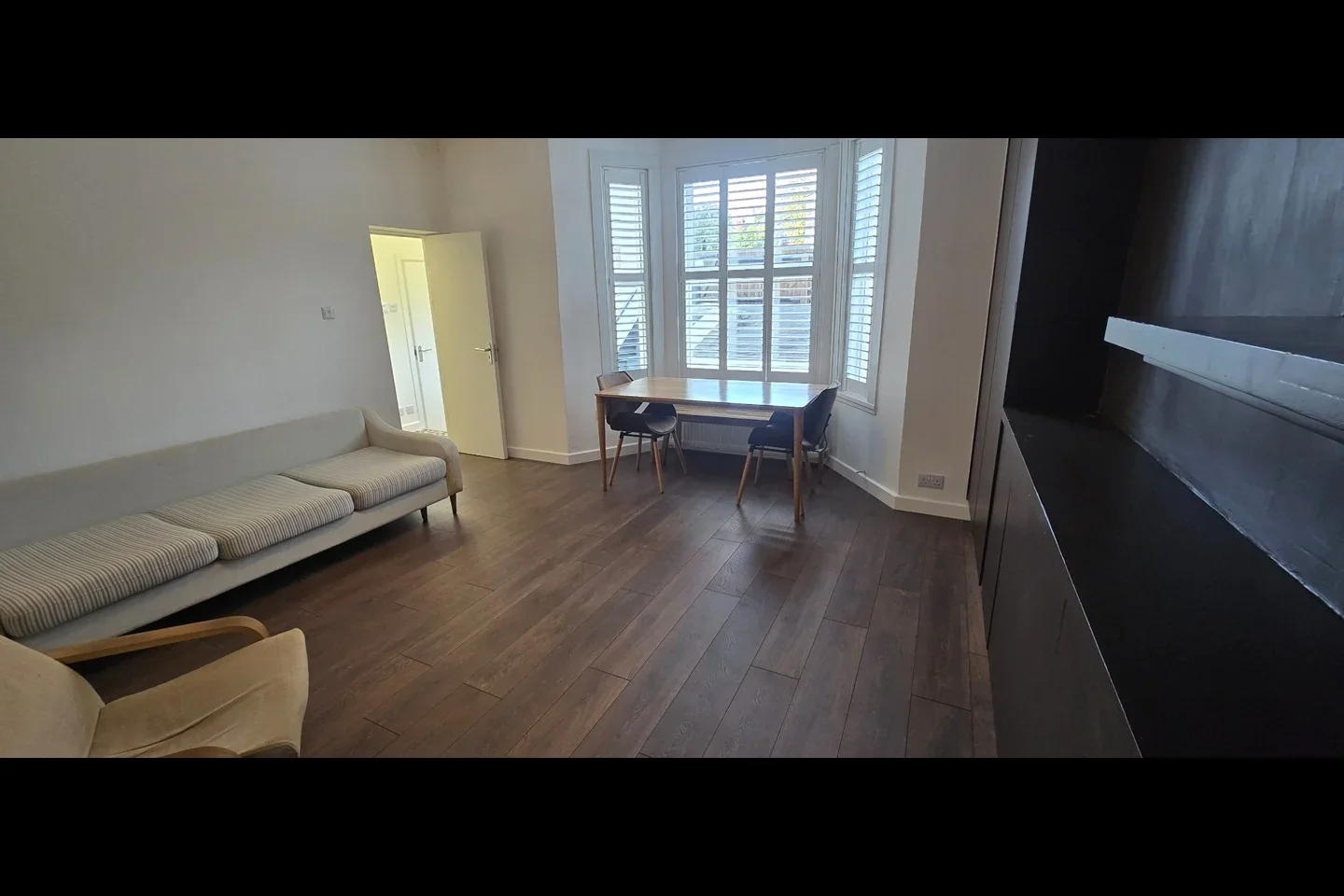 Flat Trinity Road in Greater London