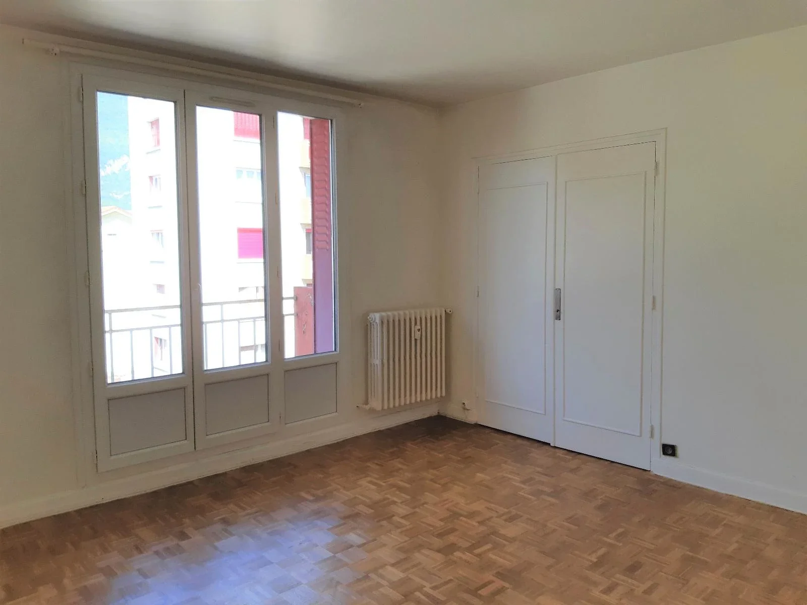 Flat Rue Yves Farge in Fontaine