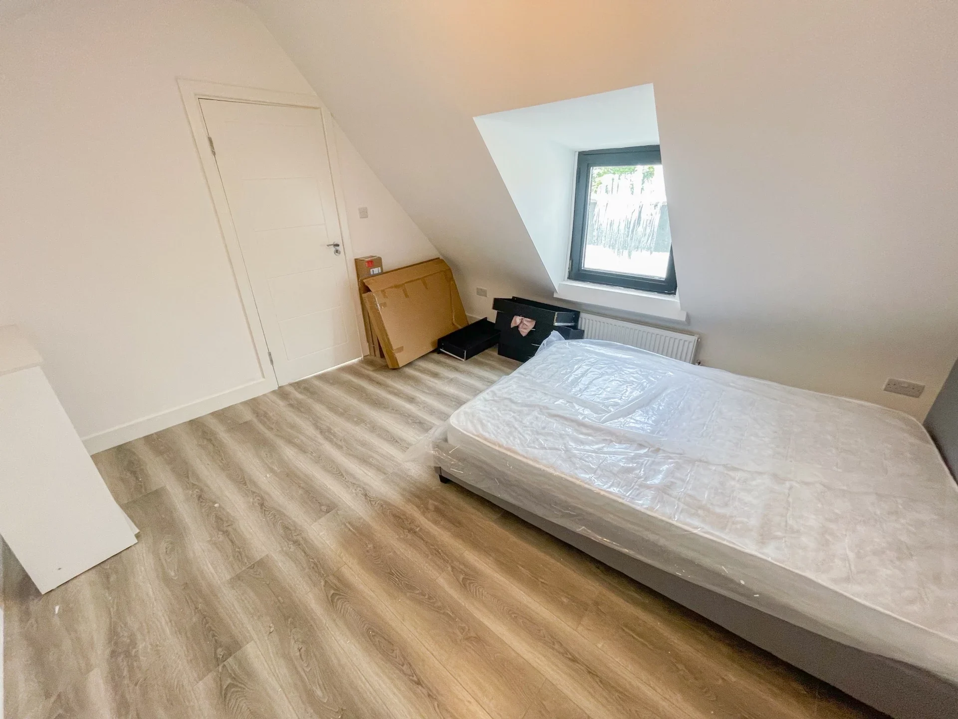 Room Tottenham Lane in London