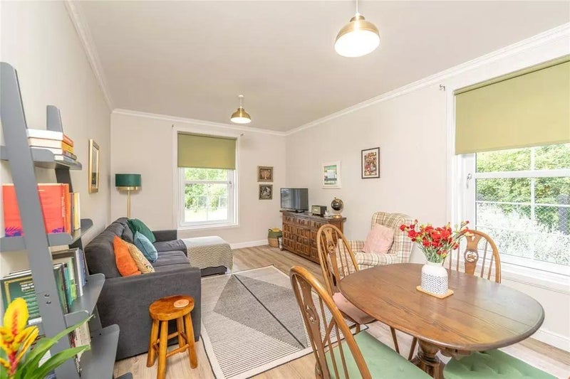 Flat Grandfield in City of Edinburgh