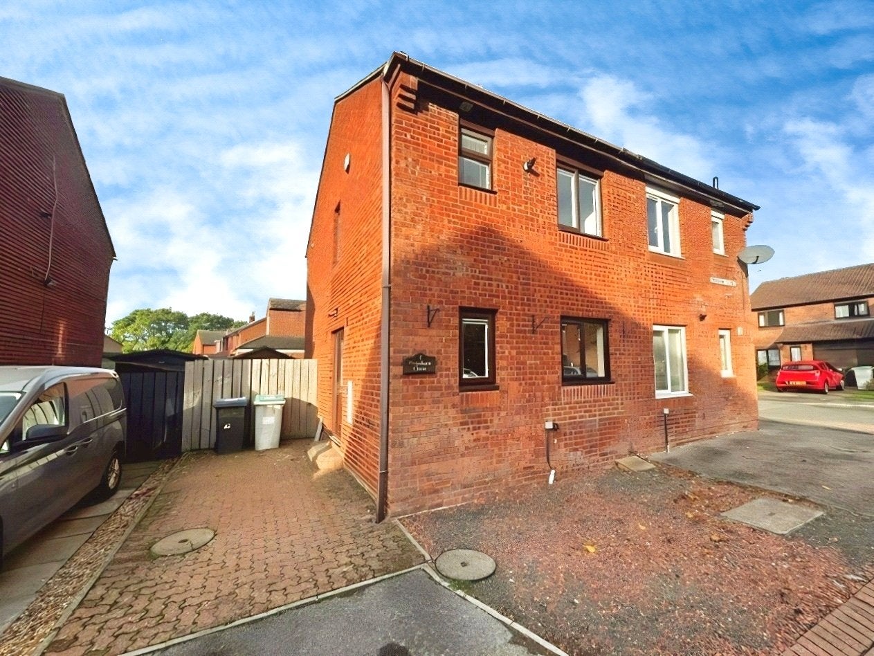 House Penshaw Close in Langley Park