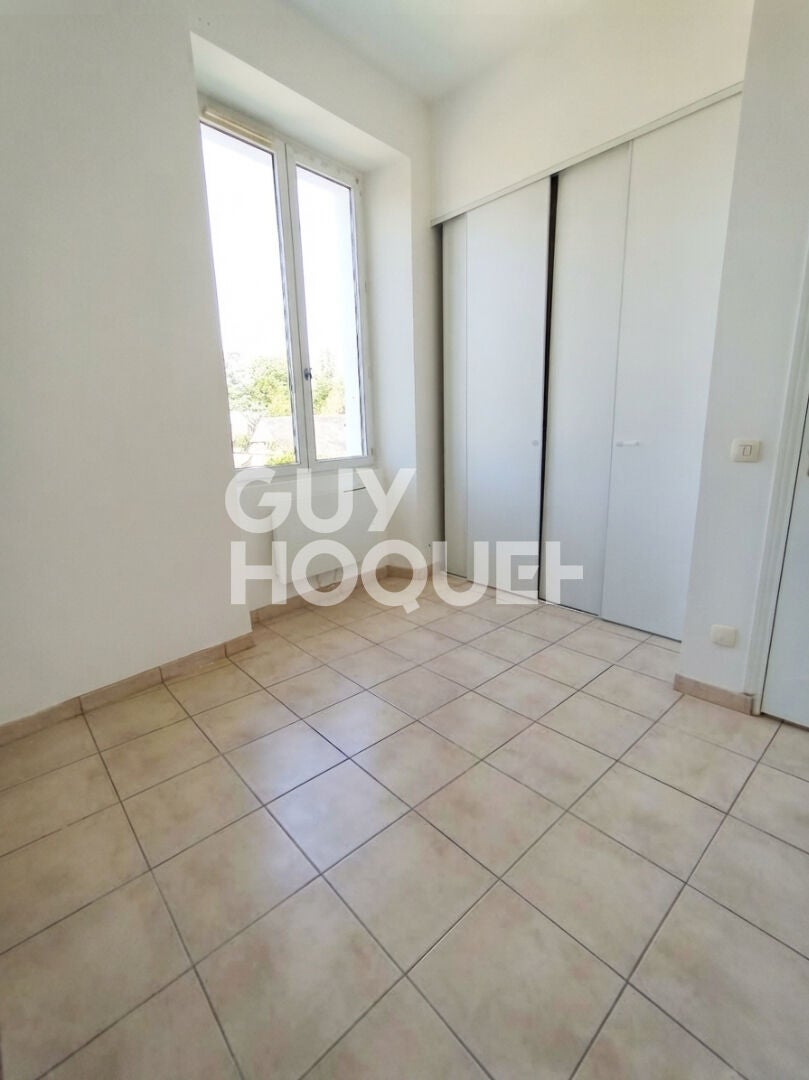 Flat D 833 in Ivry-la-Bataille