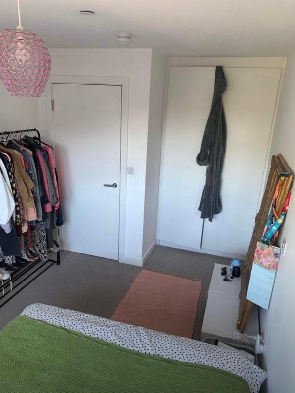 Room Trafford Road in Salford