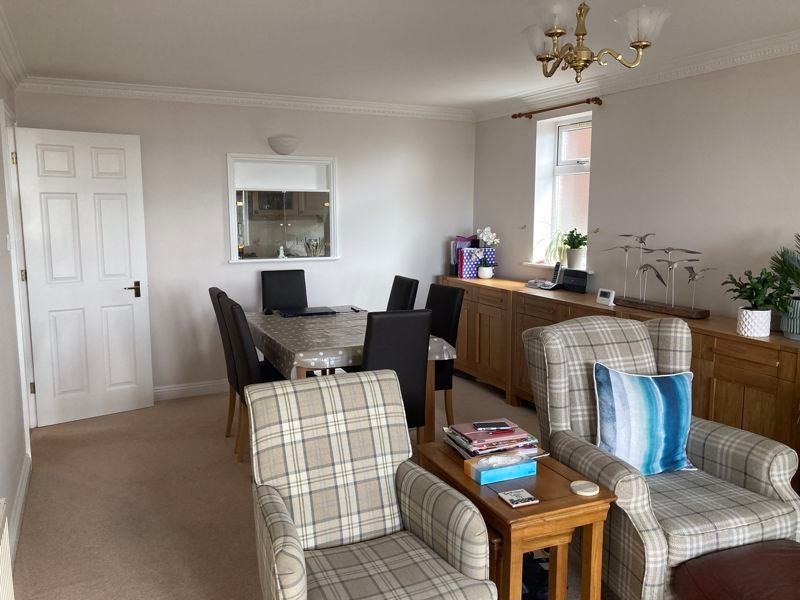Flat Marine Parade West in Lee-on-the-Solent
