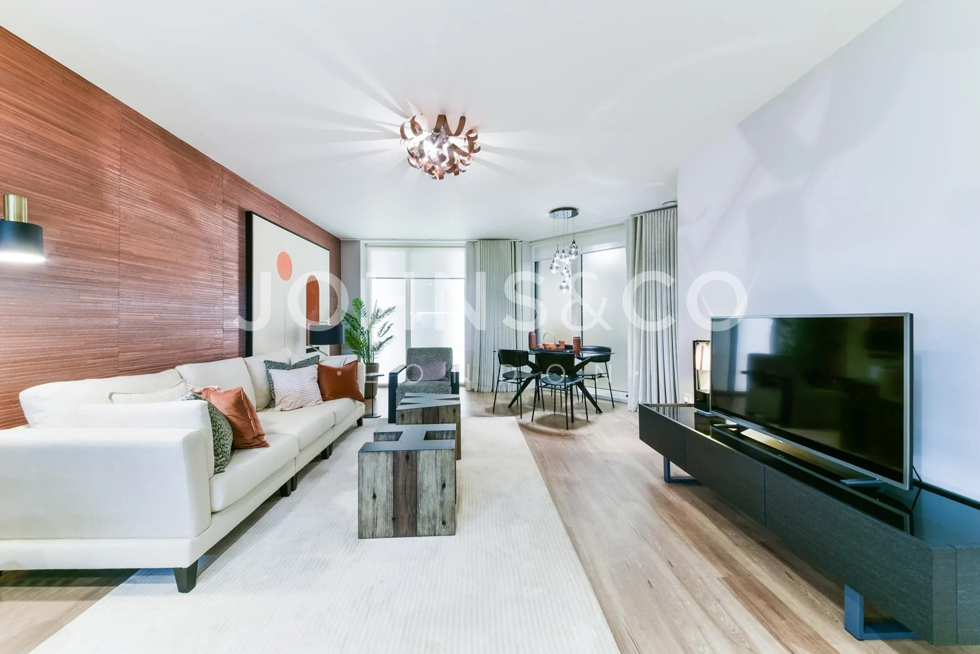 Flat Daneland Walk in Greater London