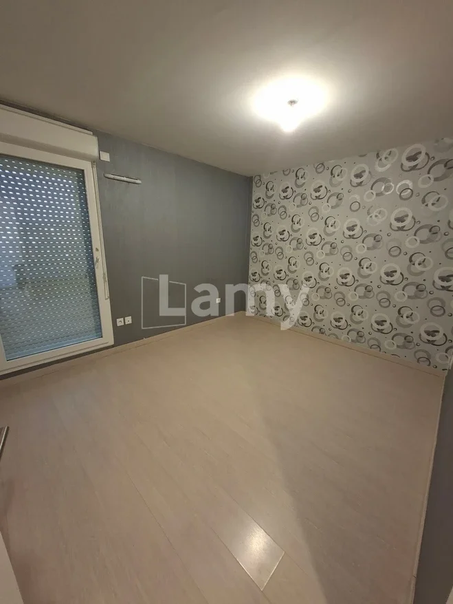 Appartement Rue de la Mare Huguet à Rosny-sous-Bois