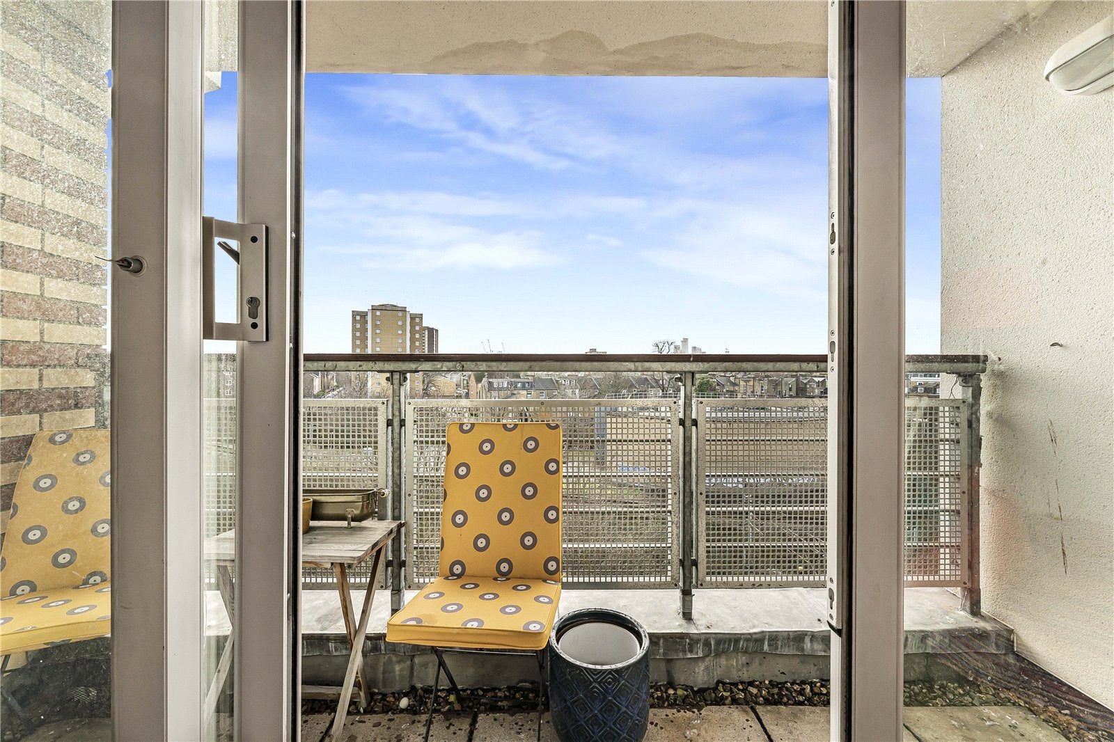Flat Dalston Lane in Greater London