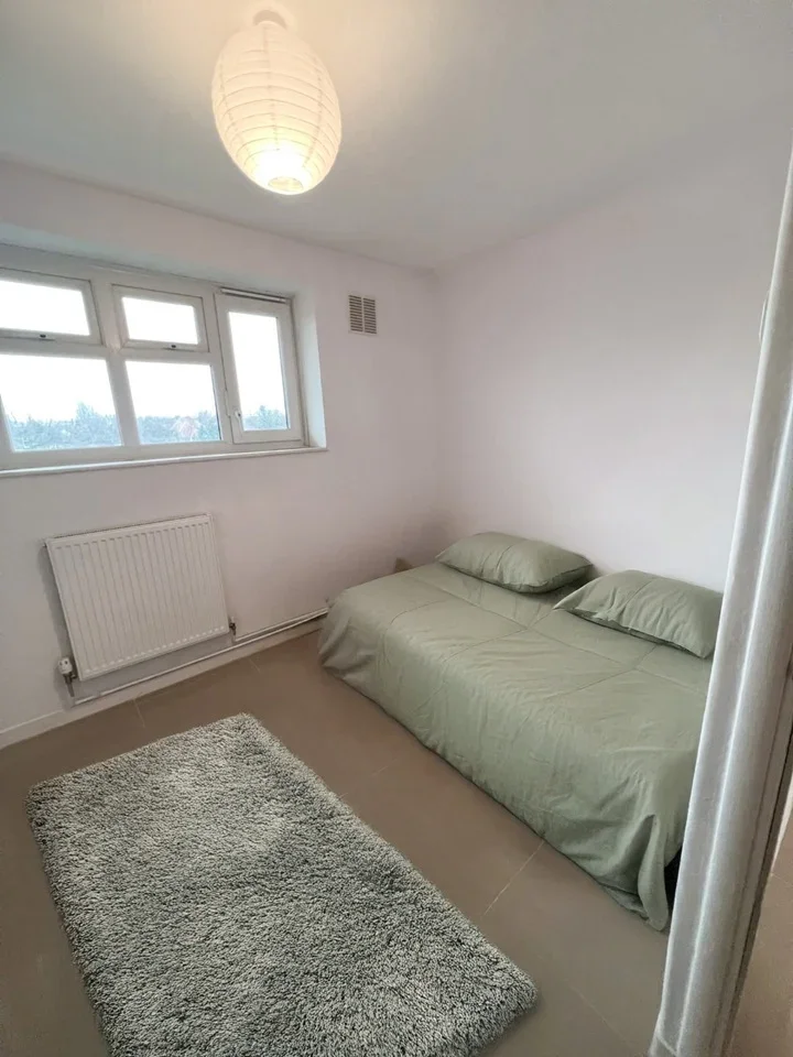 Room Sherborne Avenue in Barrow-in-Furness