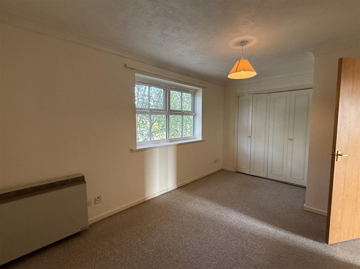 Flat Purbeck Place in Arun