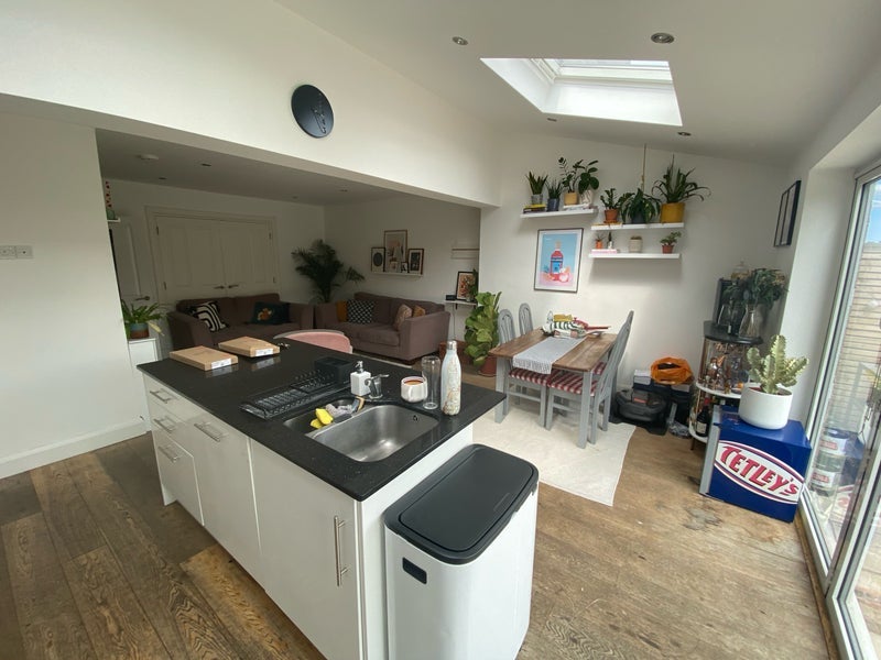 Room Burnham Way in Greater London