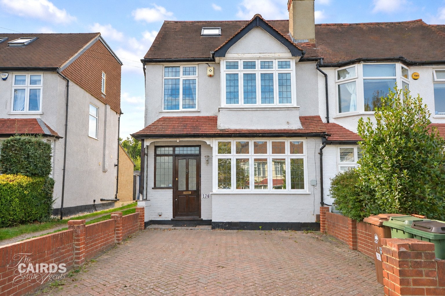 House Stoneleigh Avenue in Greater London
