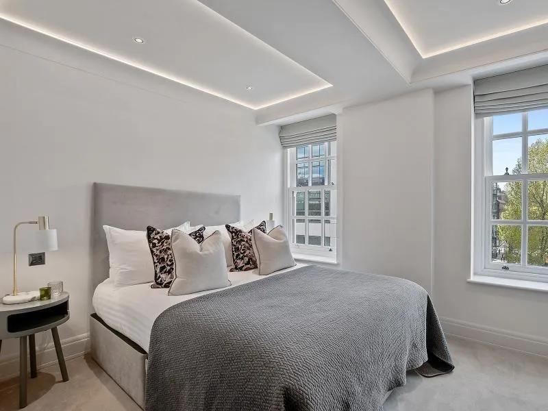 Flat Great Peter Street in London