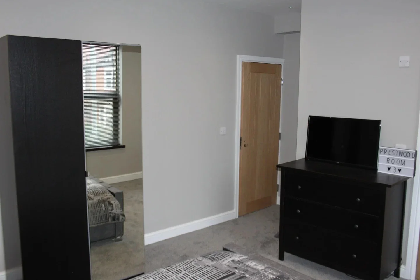 Room Prestwood Road West in Wolverhampton