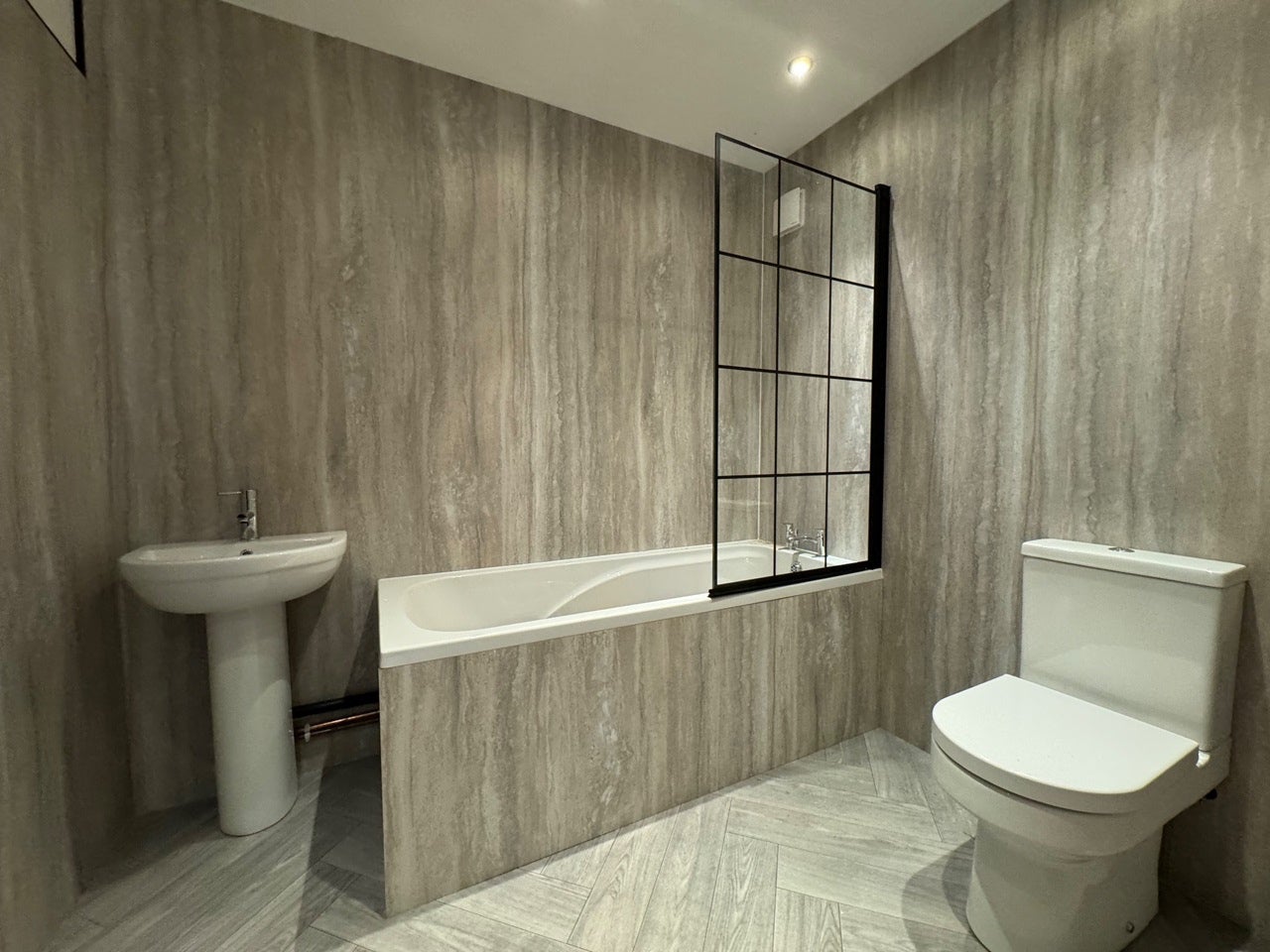 Flat Camden Road in Thanet