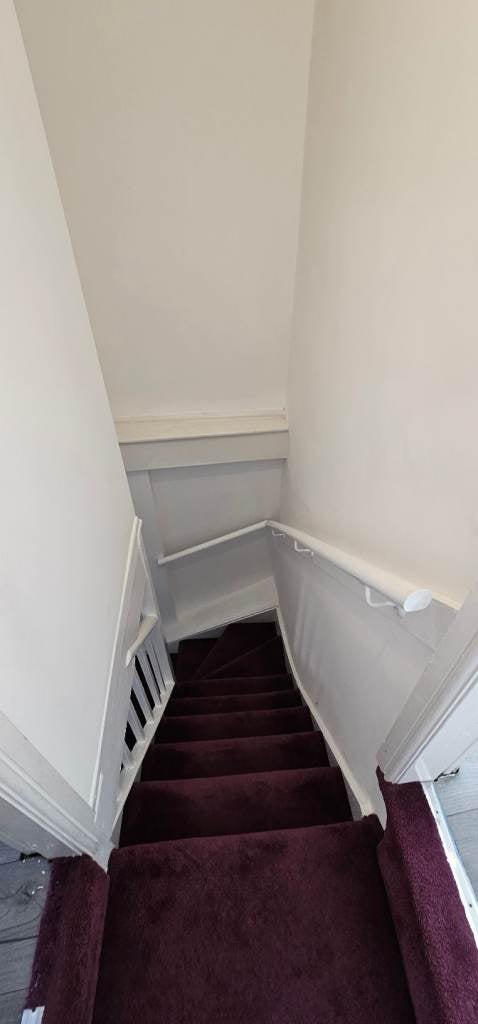 Flat Lascelles Road East in Leeds