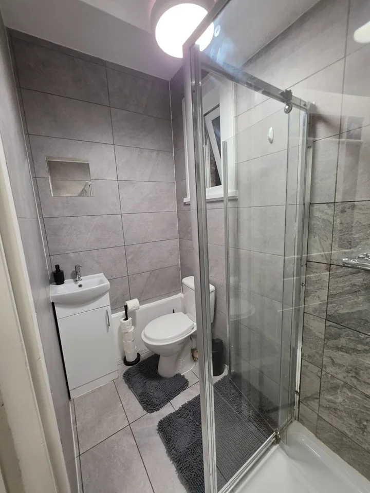 Room Old Road West in Gravesham