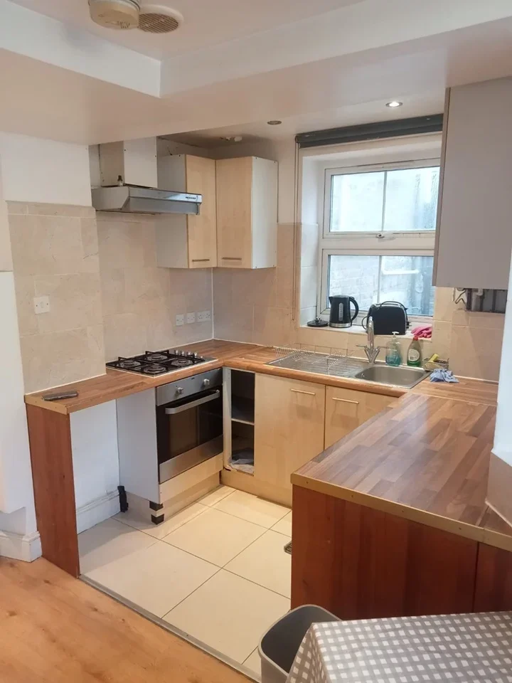 Flat Acre Lane in Greater London