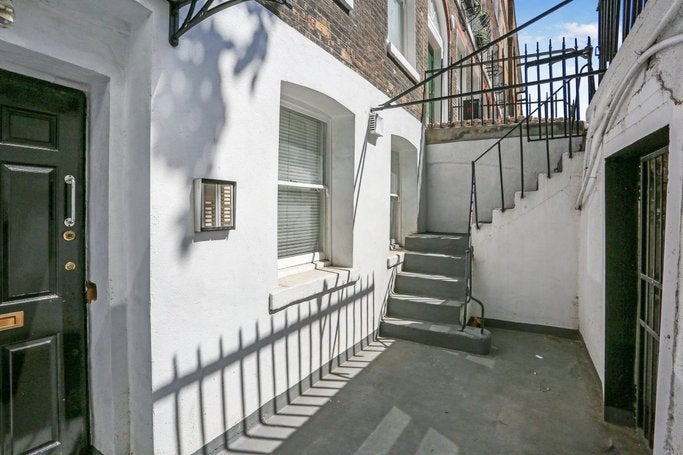 Flat Guilford Street in London