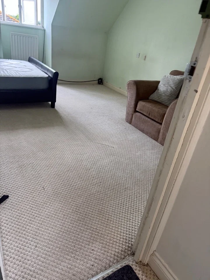 Room Floathaven Close in Greater London