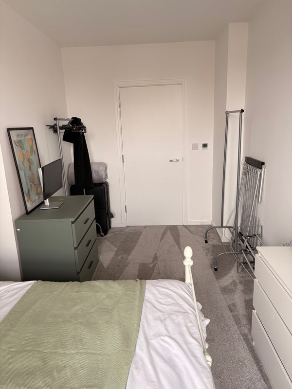 Room Headlam Road in Greater London