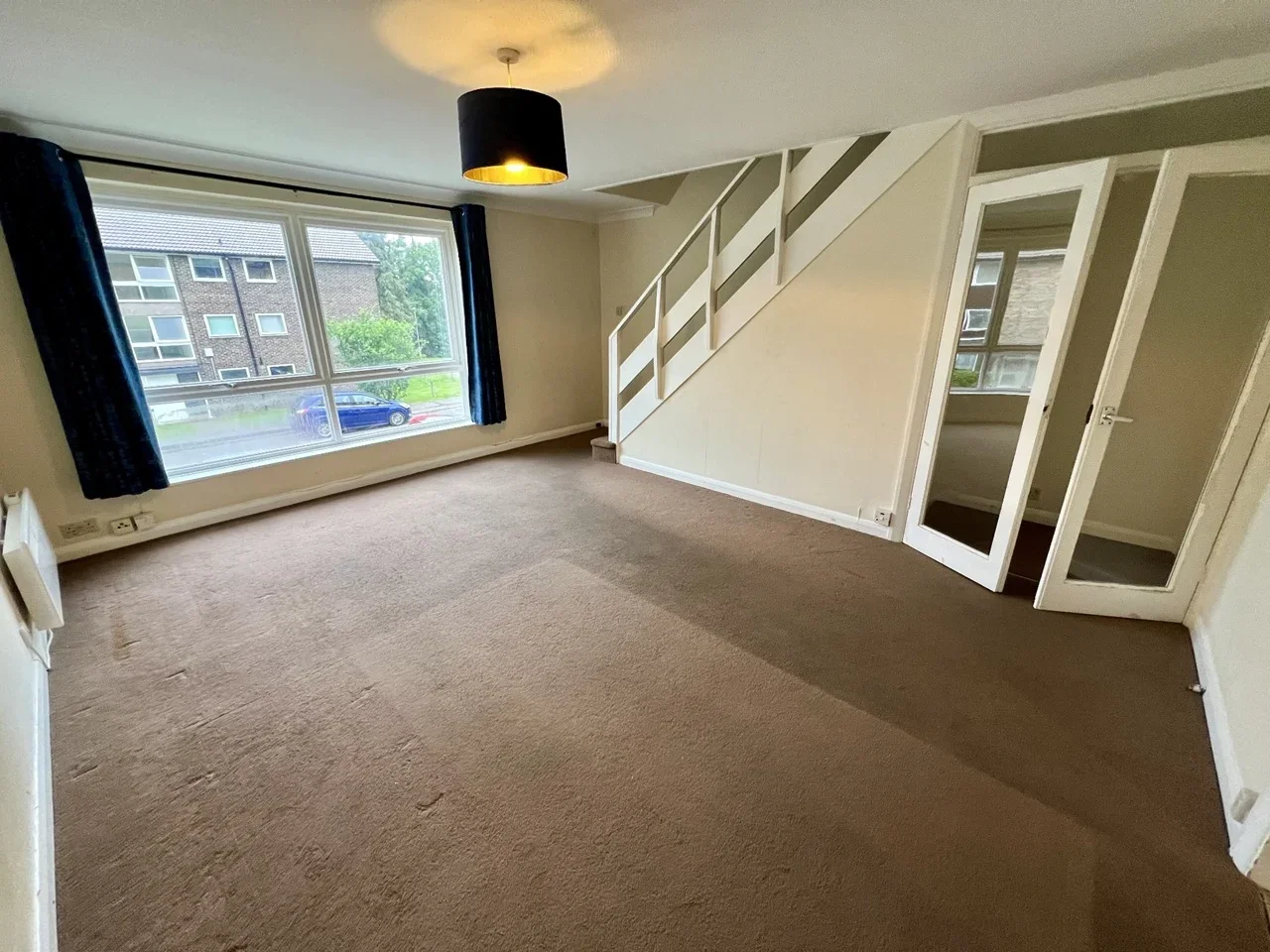 Flat Broadlands Court in Bracknell
