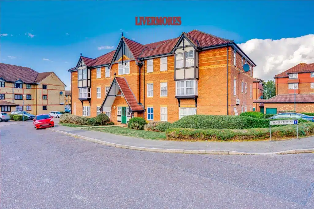 Flat Osbourne Road in Dartford