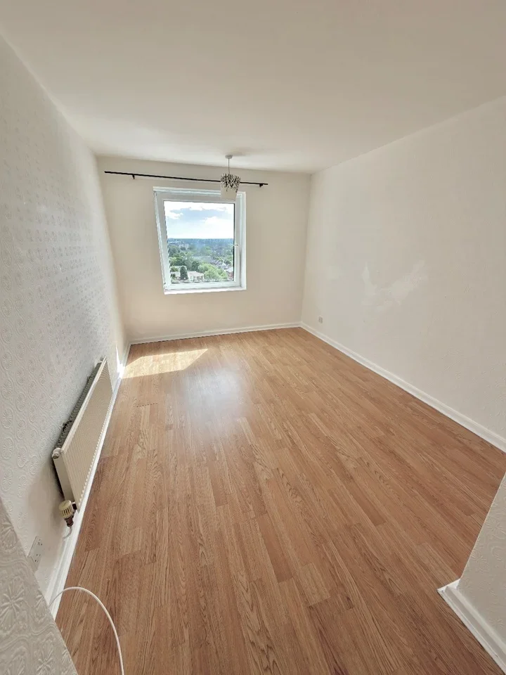 Flat Okement Drive in Wolverhampton