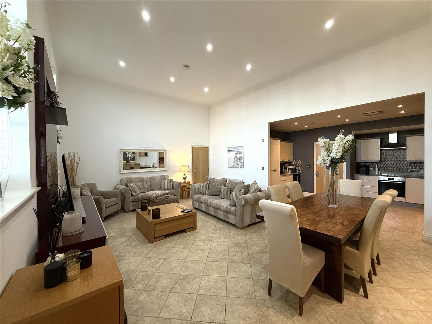 Flat Clifton Drive South in Borough of Fylde