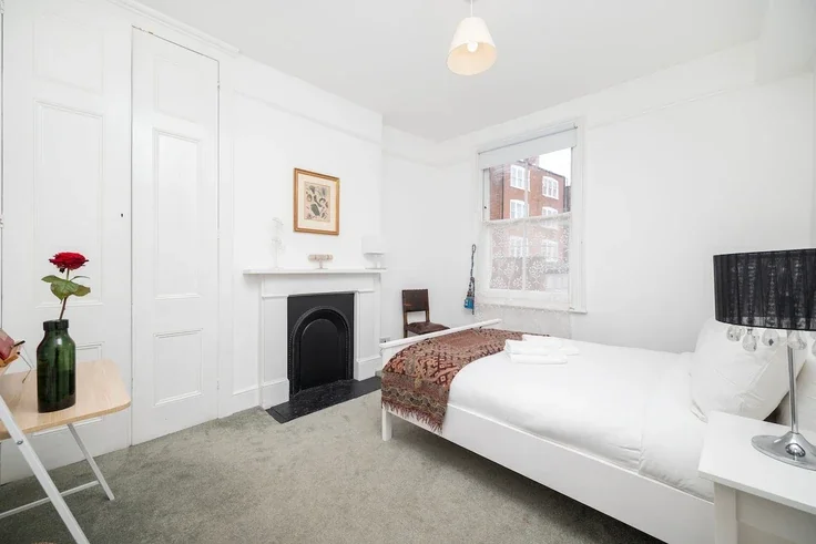 House Bridges Place in Greater London