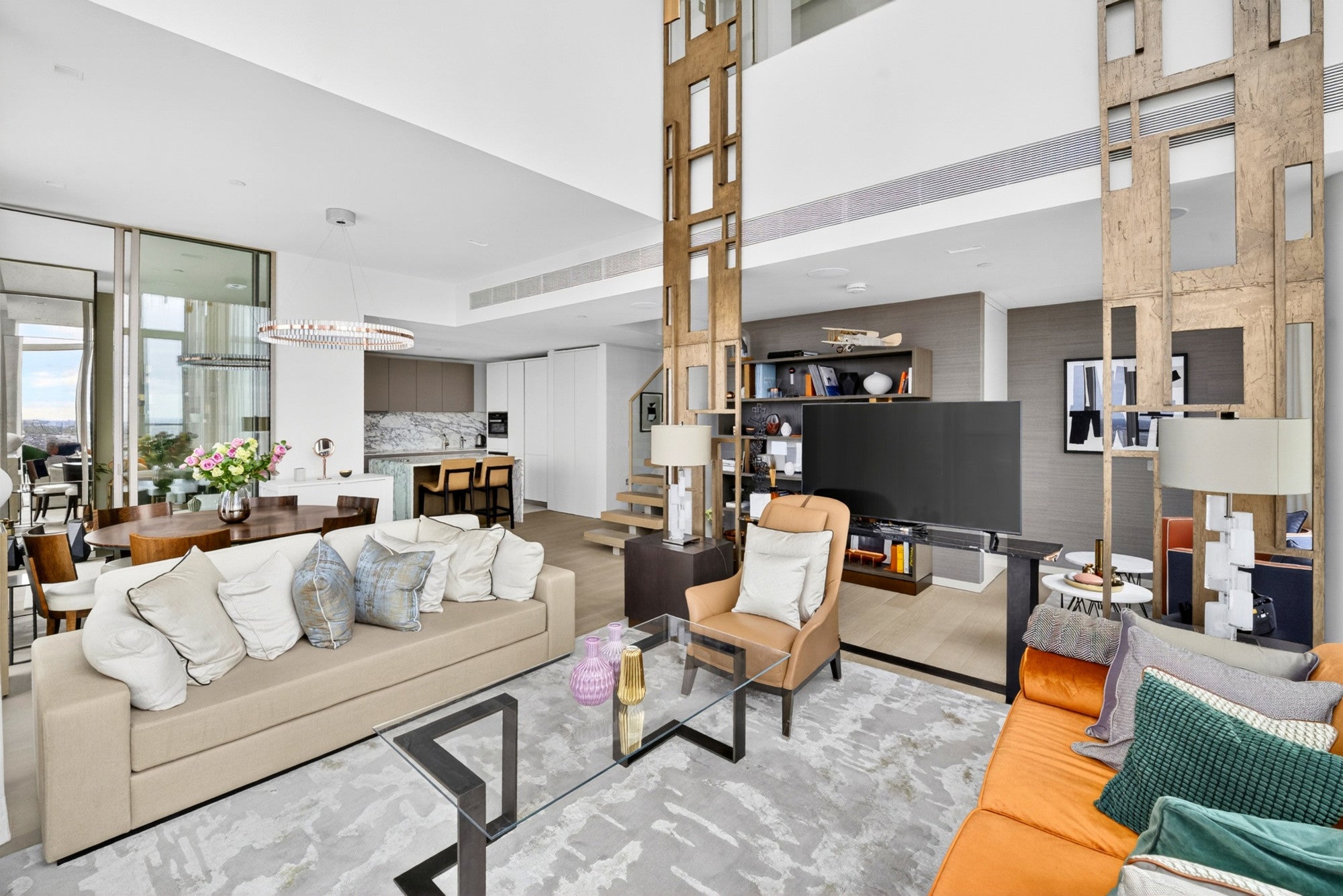 Flat Hatfields in Greater London