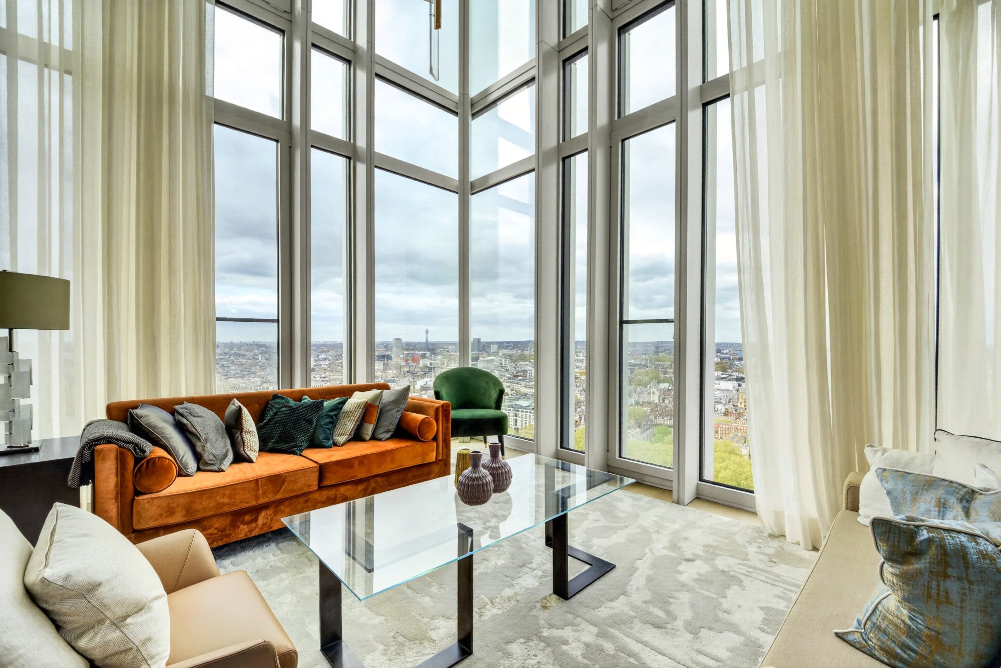 Flat Hatfields in Greater London